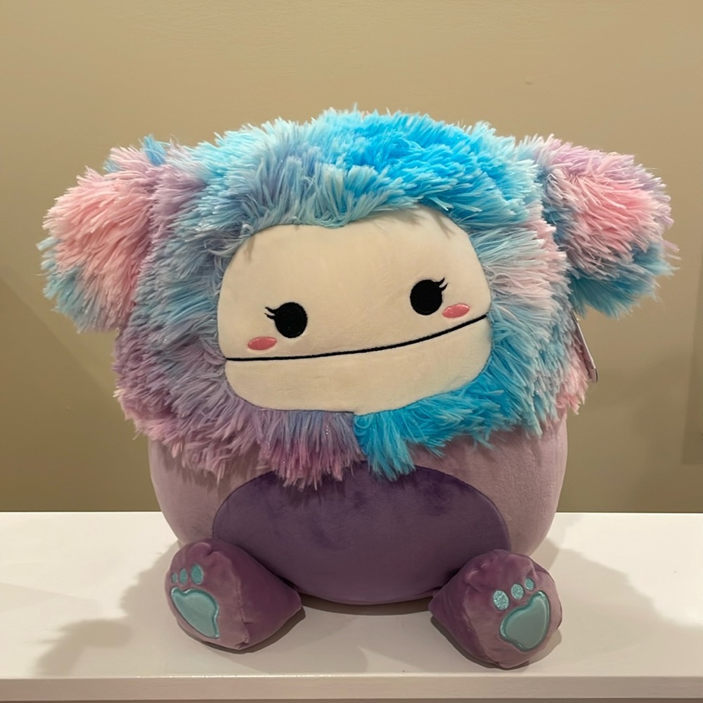⚡️NWT 12” IMPERFECT Eden the Bigfoot Squishmallow
